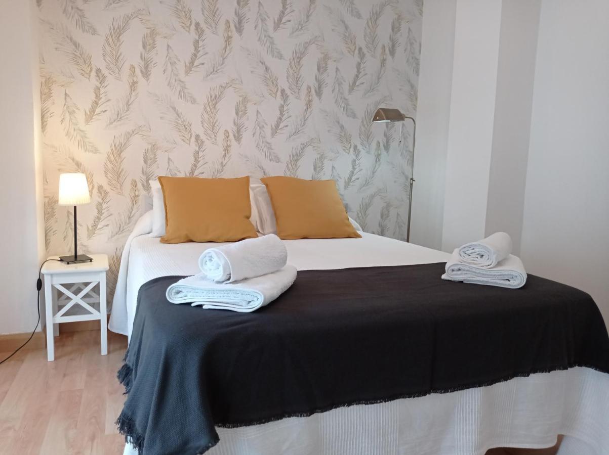 Apartamentos Centro Malaga Bagian luar foto