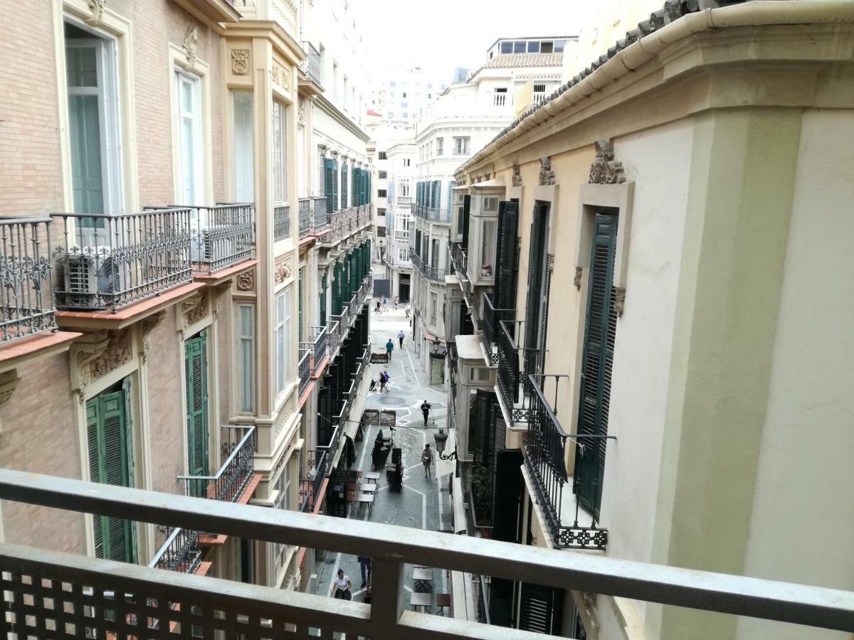 Apartamentos Centro Malaga Bagian luar foto