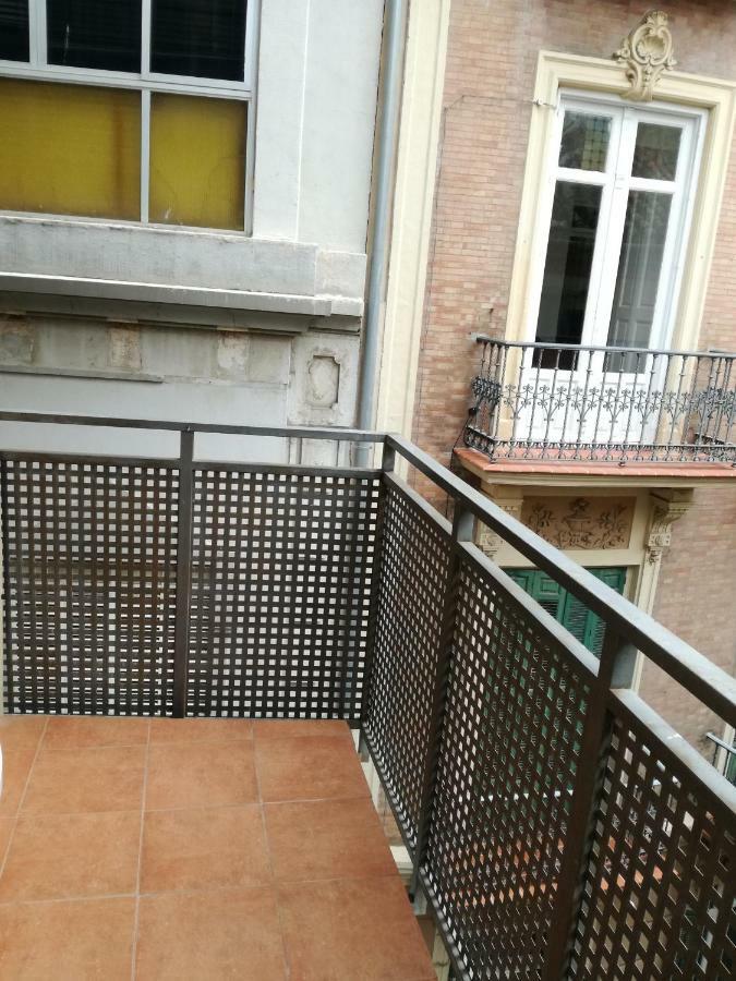 Apartamentos Centro Malaga Bagian luar foto