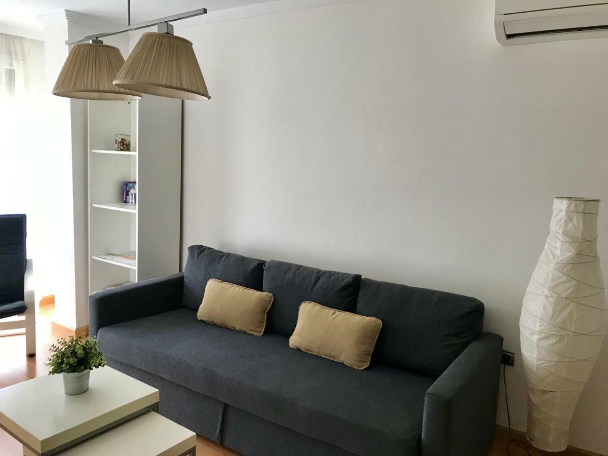 Apartamentos Centro Malaga Bagian luar foto