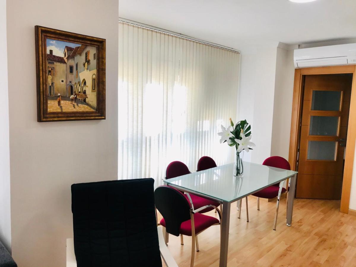 Apartamentos Centro Malaga Bagian luar foto